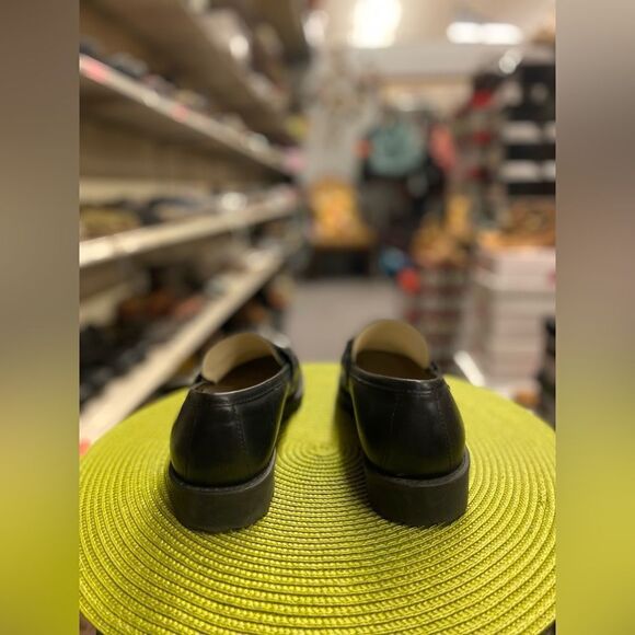 Reaction Sz. 8 BlackLeather Loafer Shoes - Picture 3 of 7